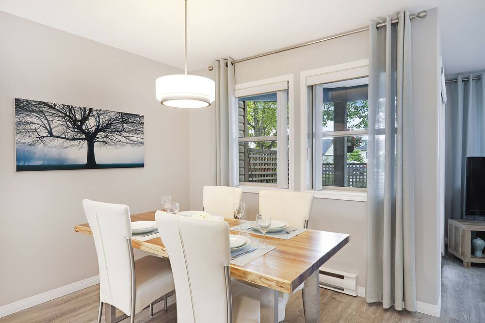 Photo of Kitchen in Courtenay