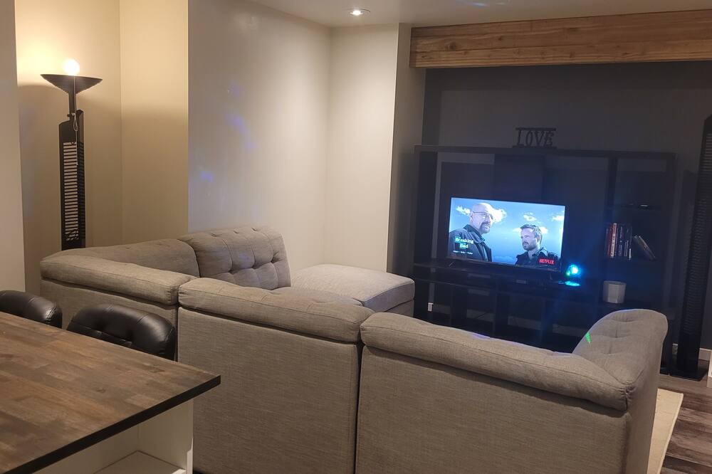 Photo of Livingroom in Stony Plain