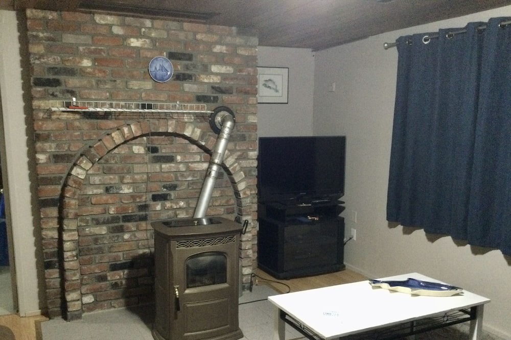 Photo of Livingroom in North Cowichan