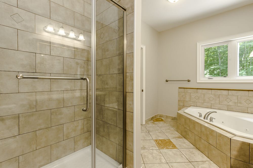 Photo of Bathroom in Tiny