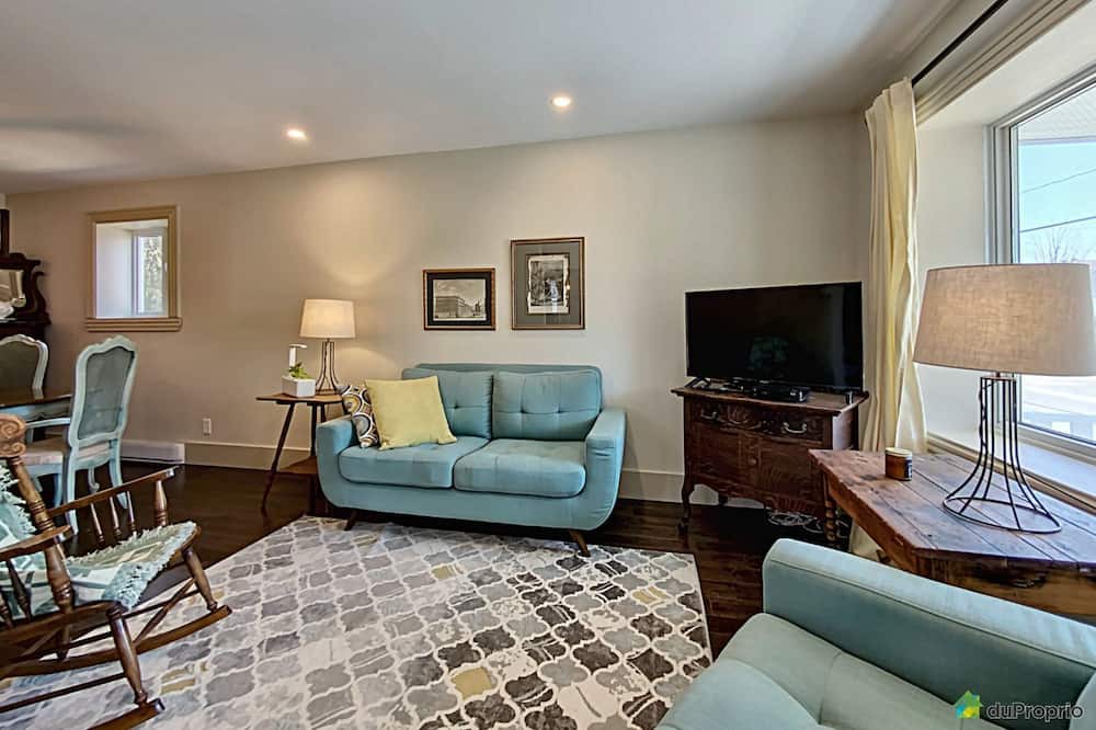 Photo of Livingroom in Charny