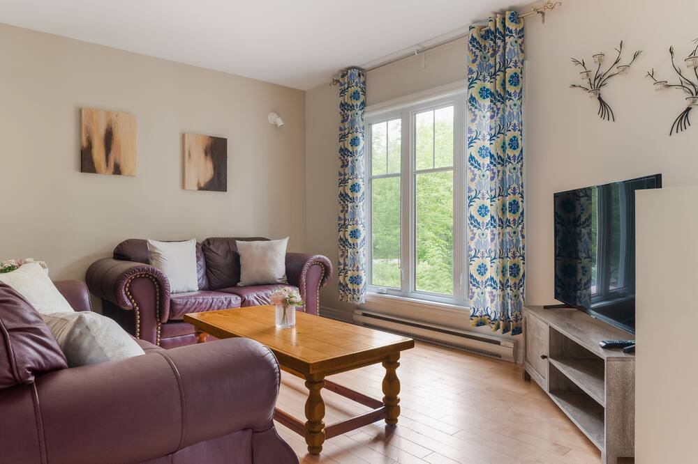 Photo of Livingroom in Cantley