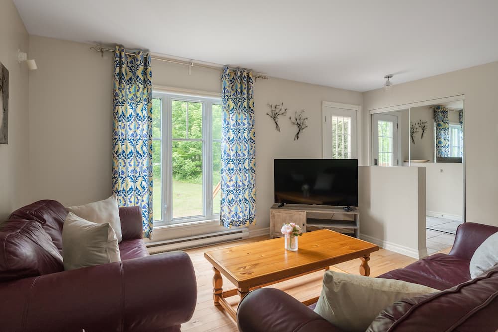 Photo of Livingroom in Cantley