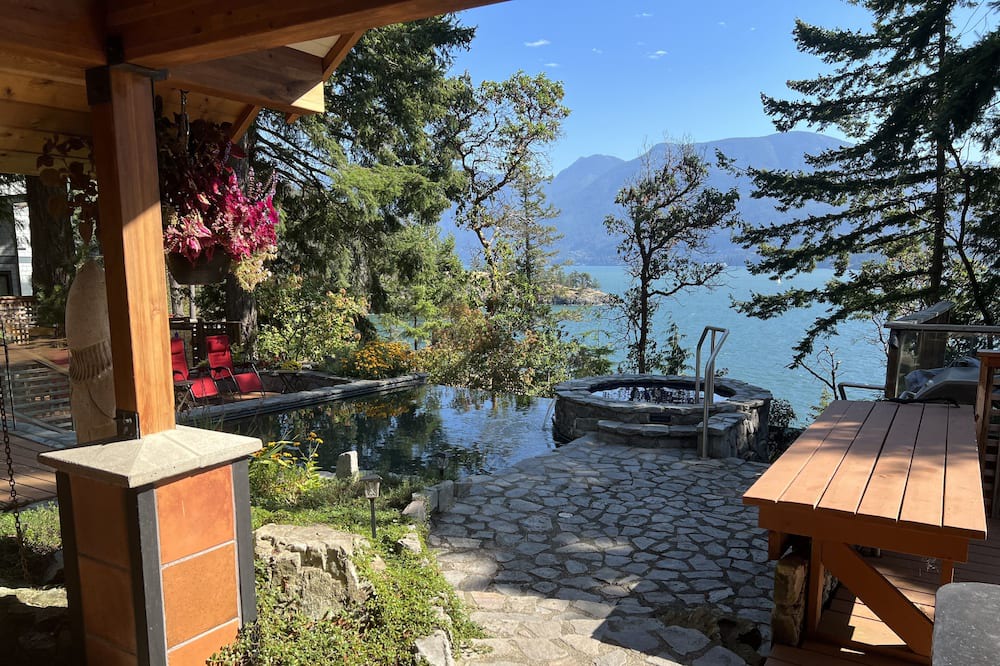 Photo of Others in Bowen Island