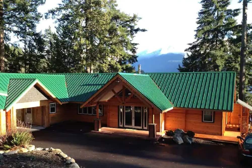 Photo of Others in Bowen Island
