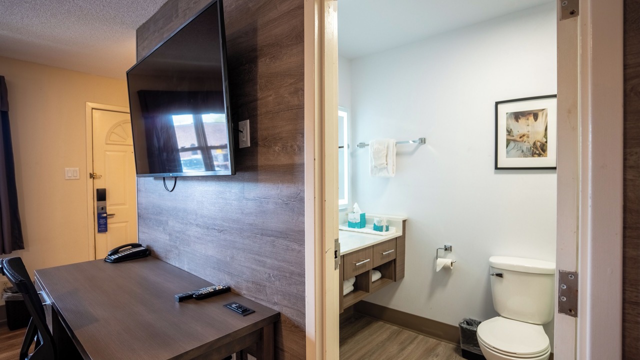 Photo of Bedroom in Truro