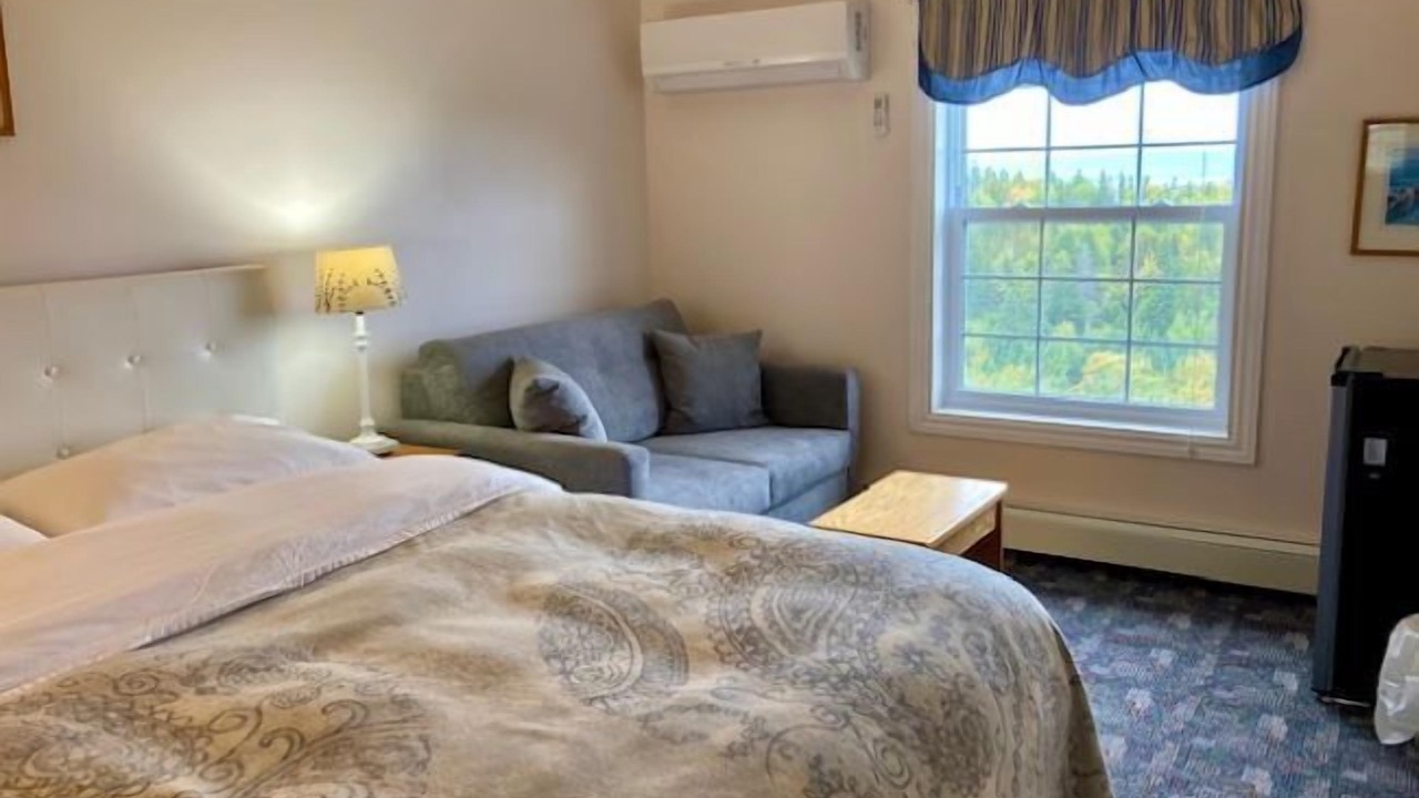 Photo of Bedroom in Ingonish Beach