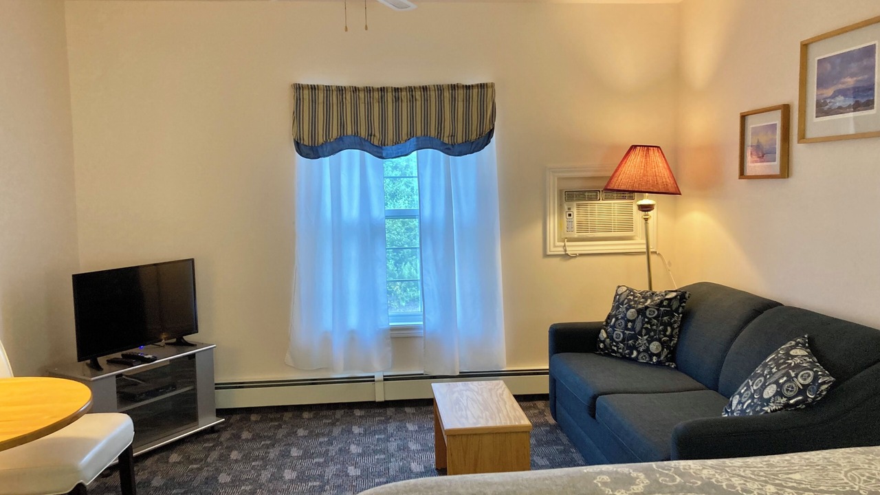 Photo of Bedroom in Ingonish Beach