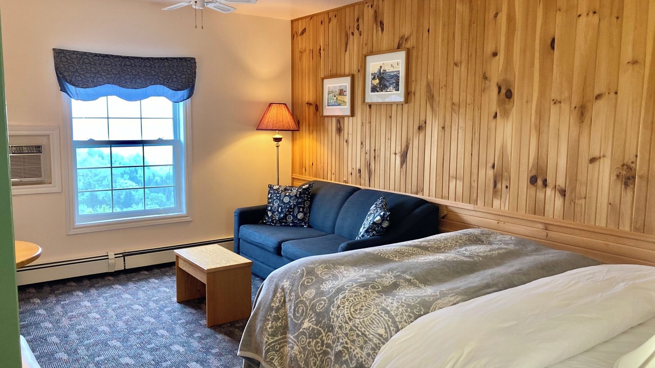 Photo of Bedroom in Ingonish Beach