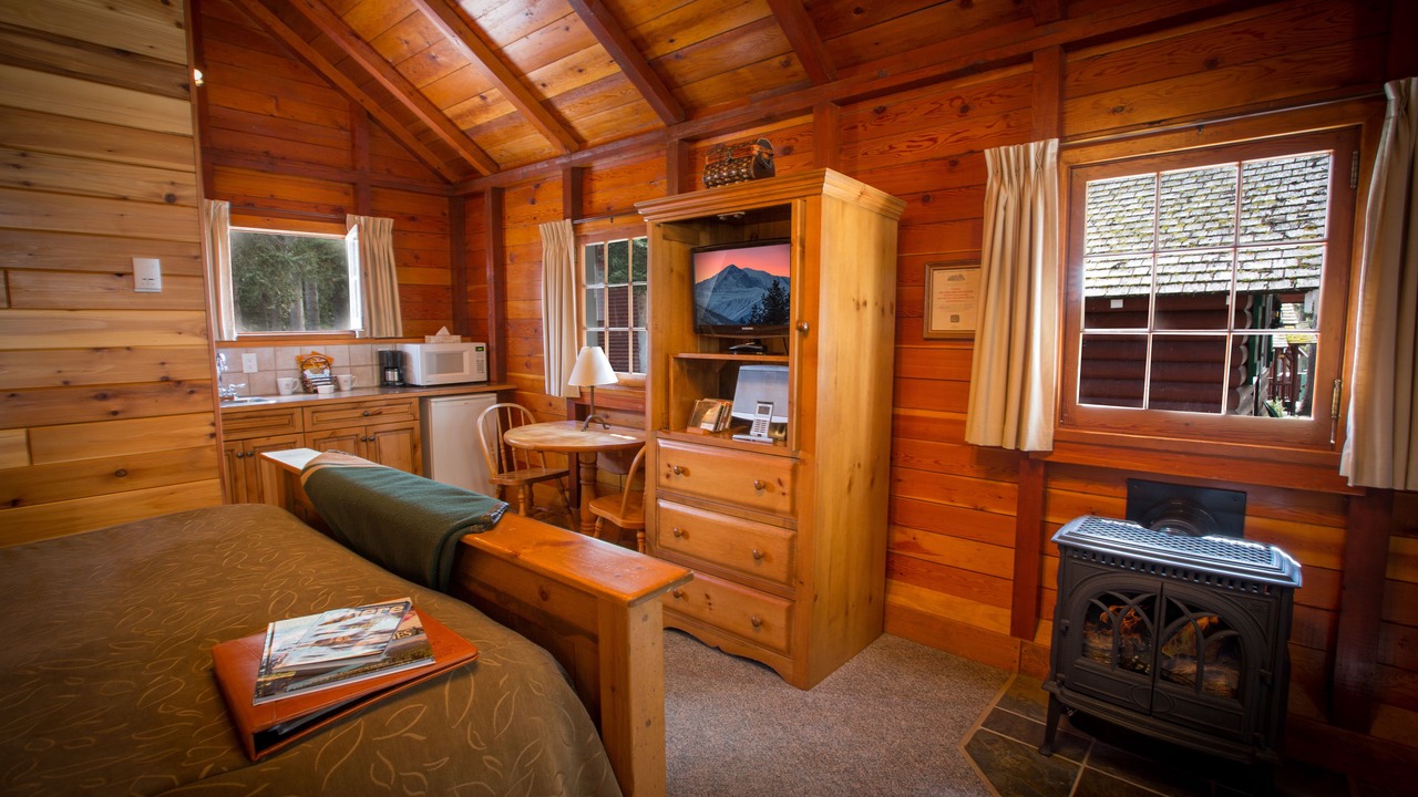 Photo of Bedroom in Lake Louise