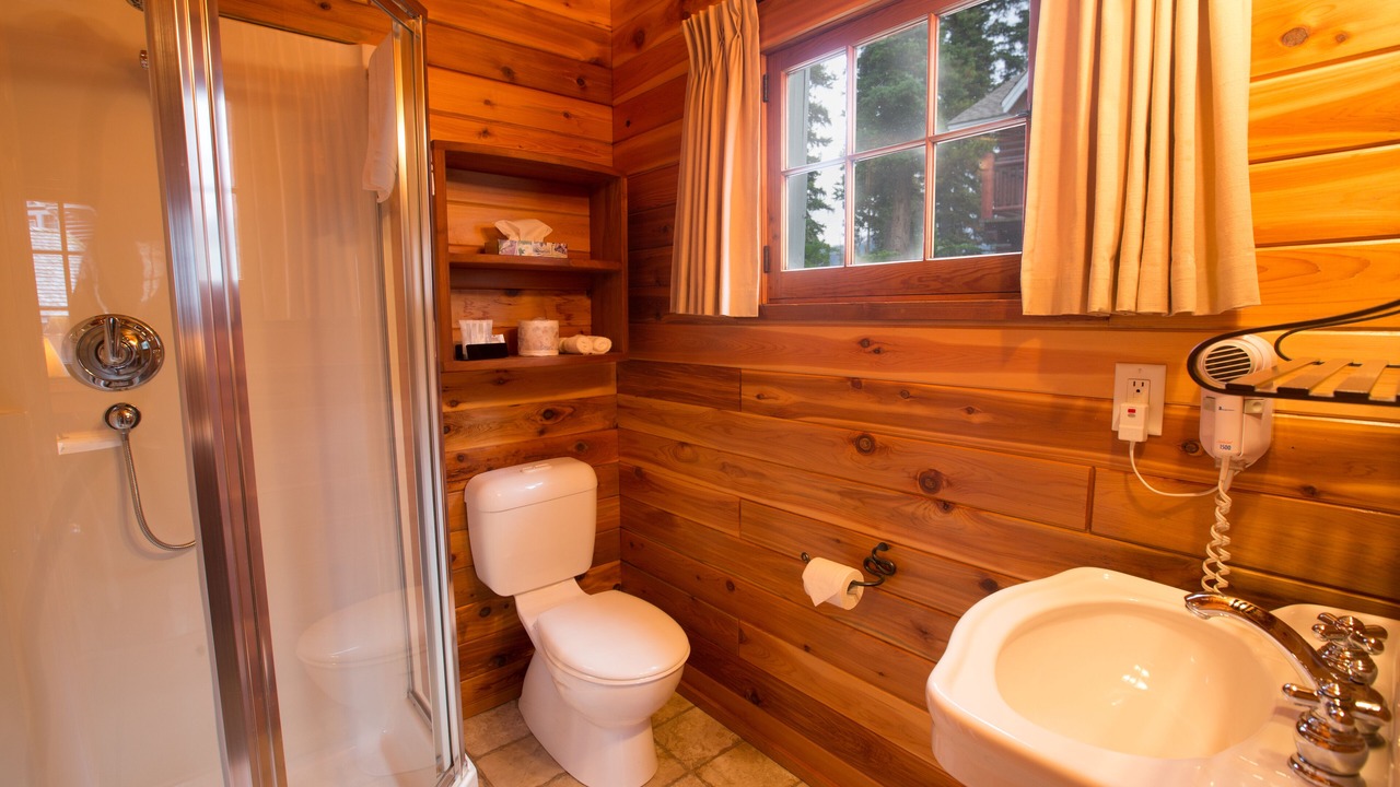 Photo of Bathroom in Lake Louise