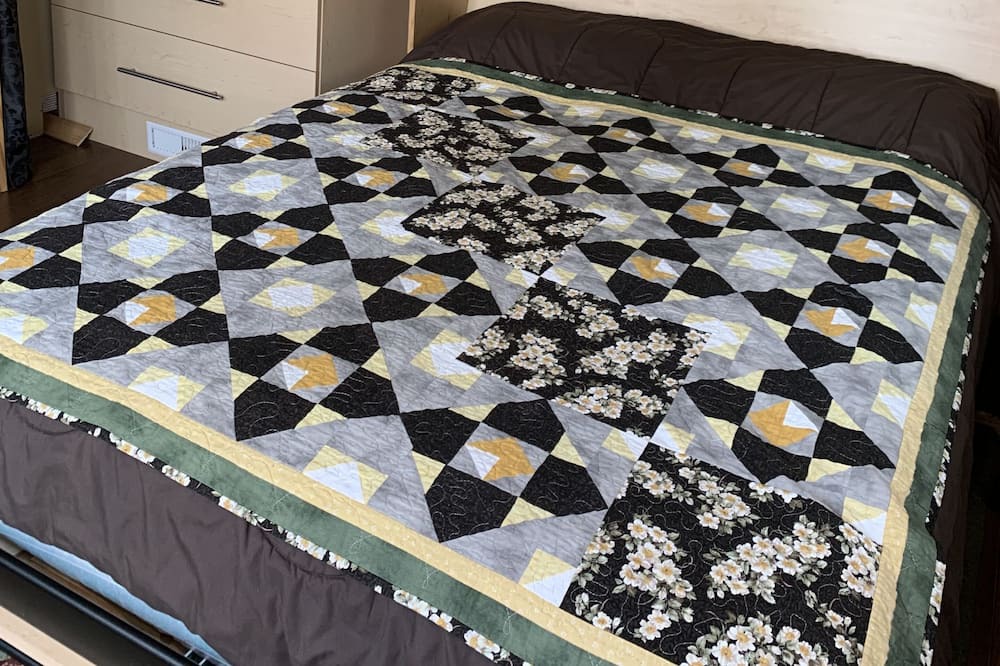 Photo of Bedroom in Grand Beach
