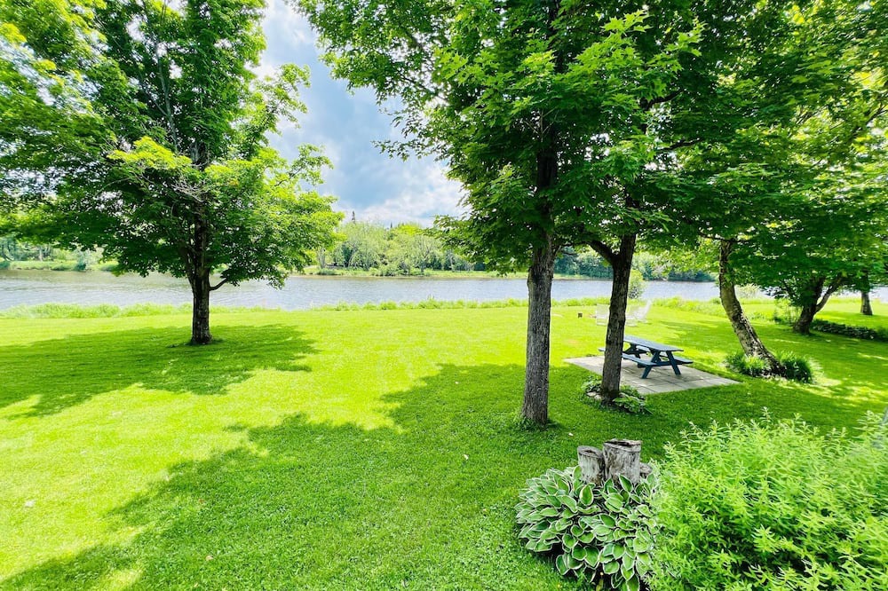 Photo of Outdoor in Weedon
