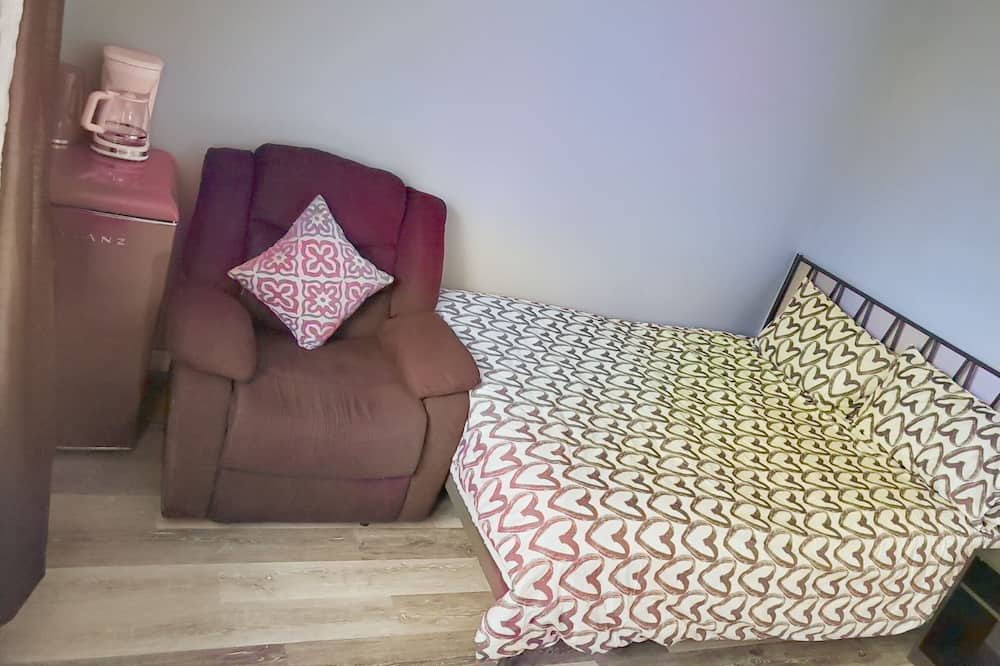 Photo of Bedroom in Aylmer