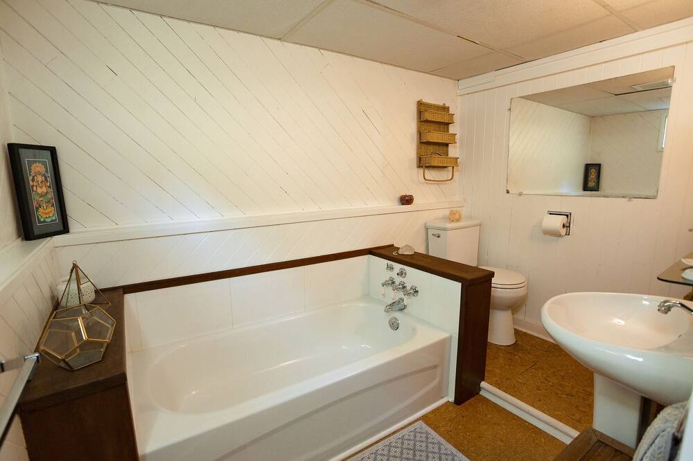 Photo of Bathroom in Cumberland