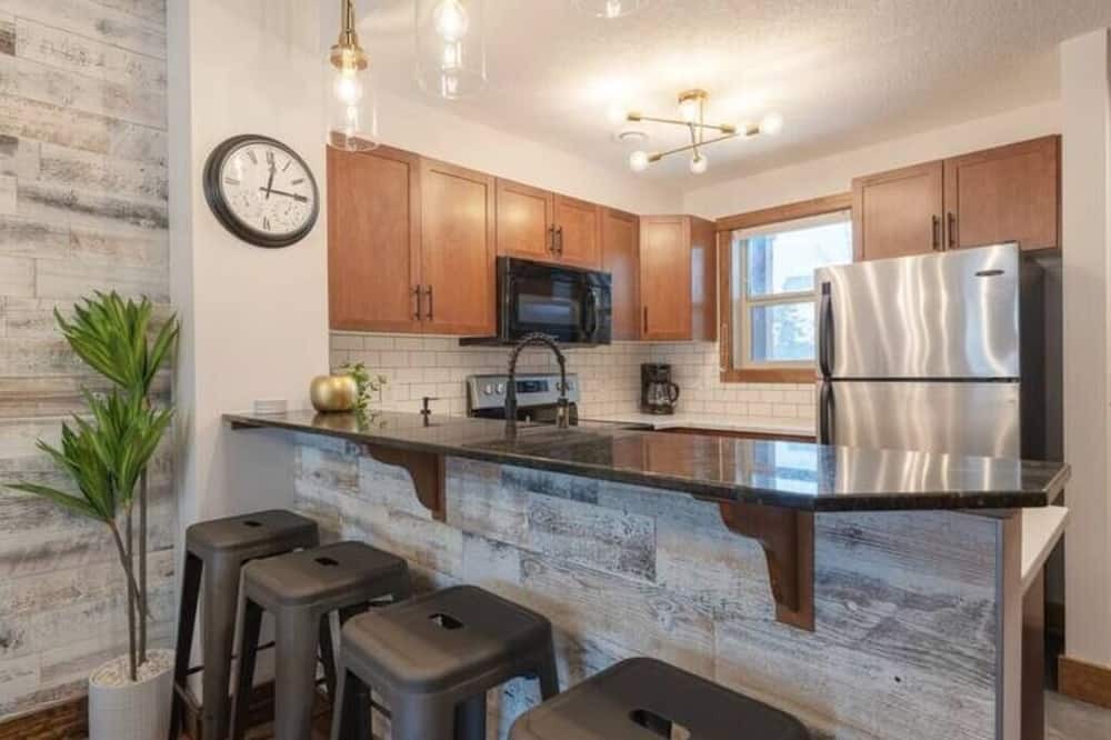 Photo of Kitchen in Cougar Creek