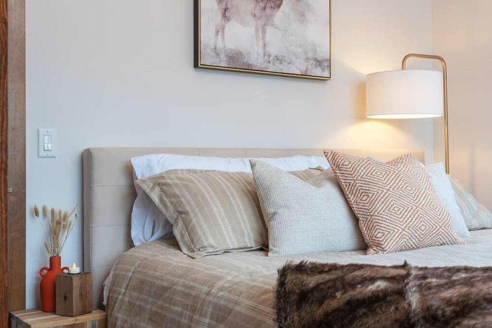 Photo of Bedroom in Cougar Creek