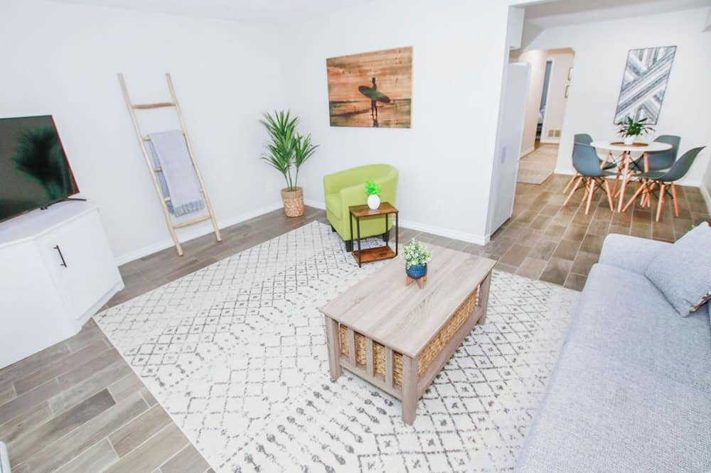 Photo of Livingroom in Tay
