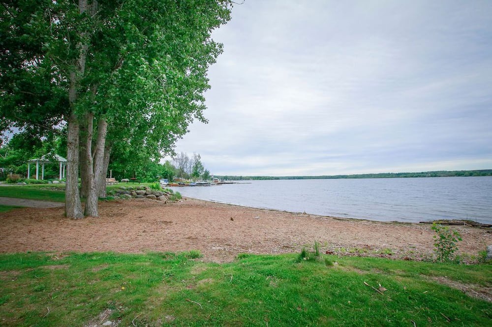 Photo of Others in Tay