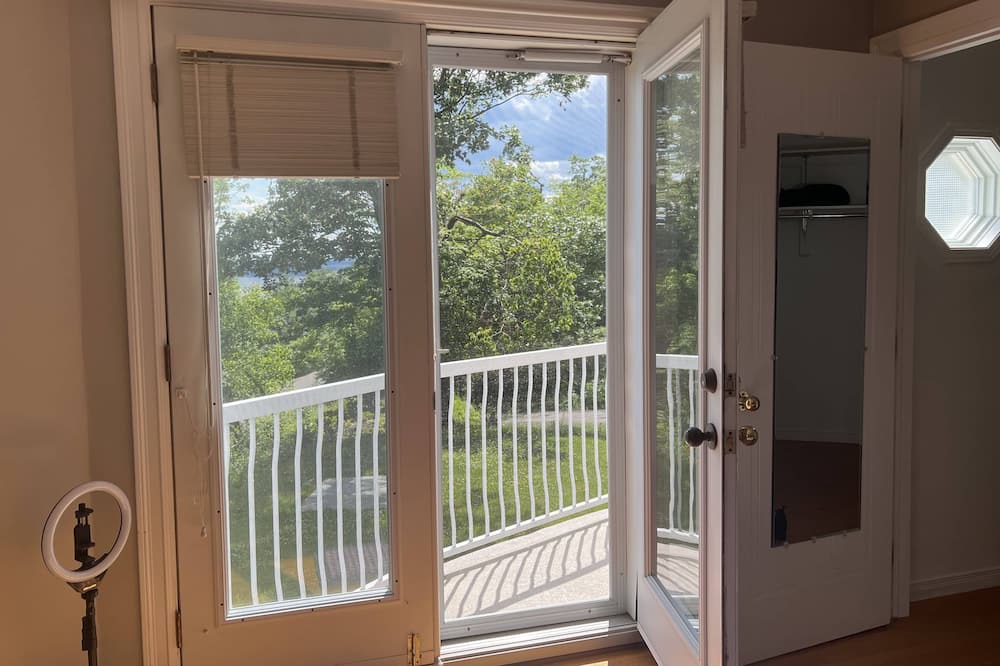 Photo of Bedroom in Grenville-sur-la-Rouge