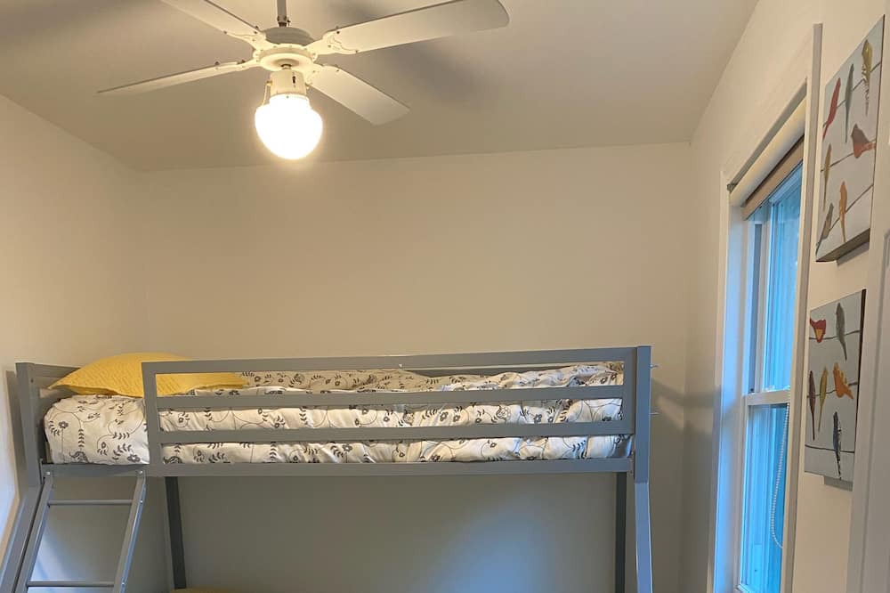 Photo of Bedroom in Scugog