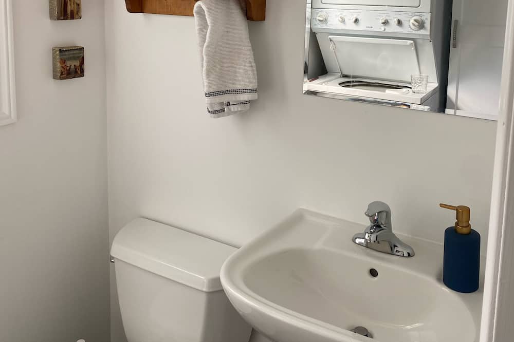 Photo of Bathroom in Scugog