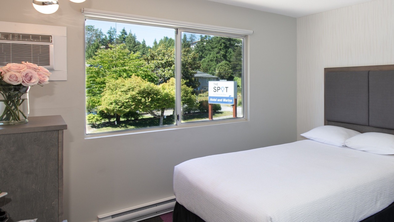 Photo of Bedroom in Sechelt