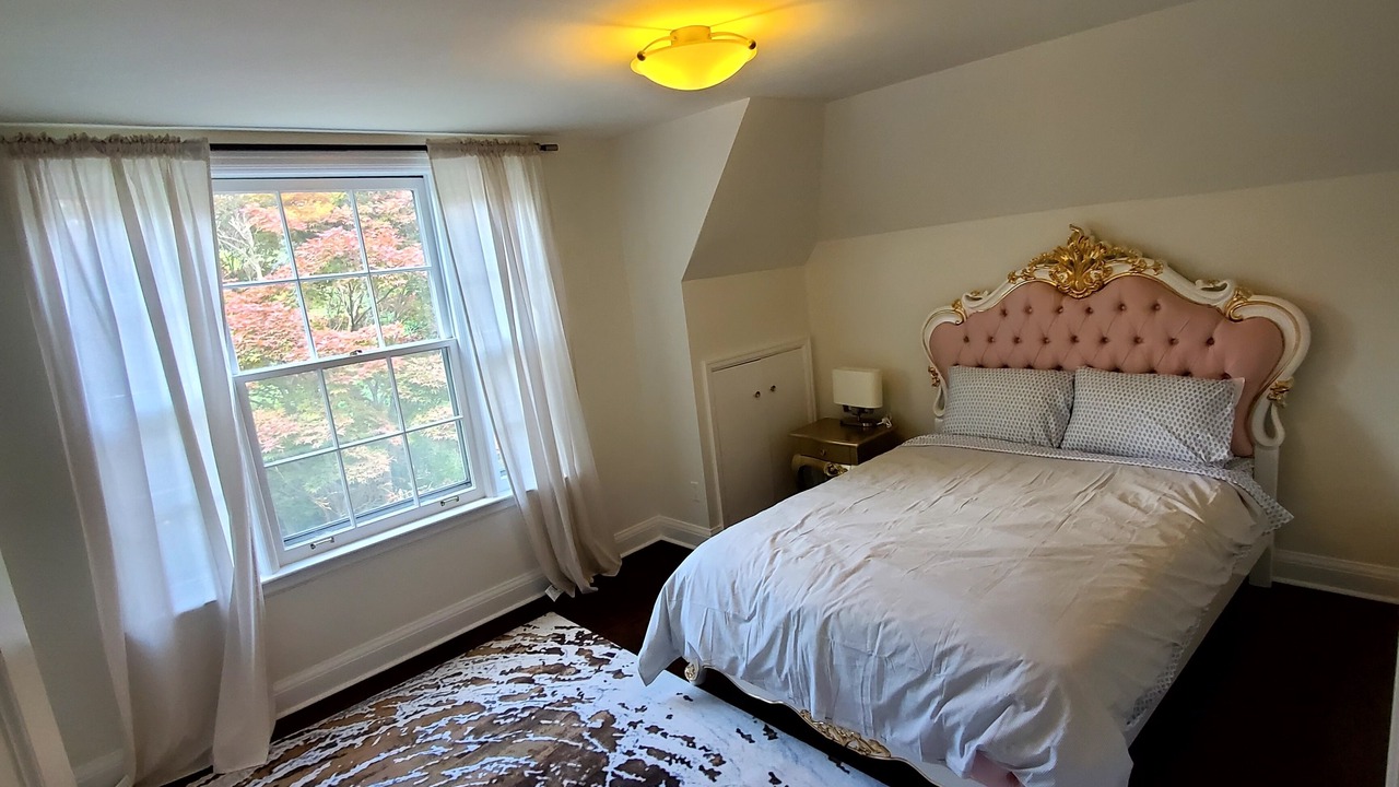 Photo of Bedroom in St. Andrew - Windfields