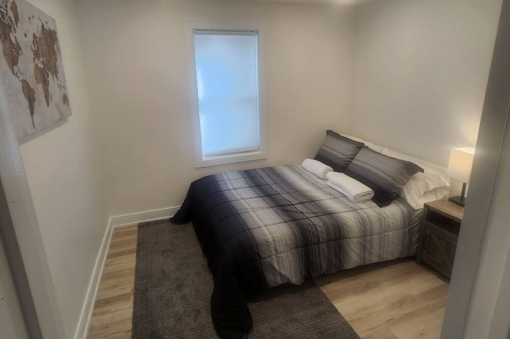 Photo of Bedroom in Innisfil