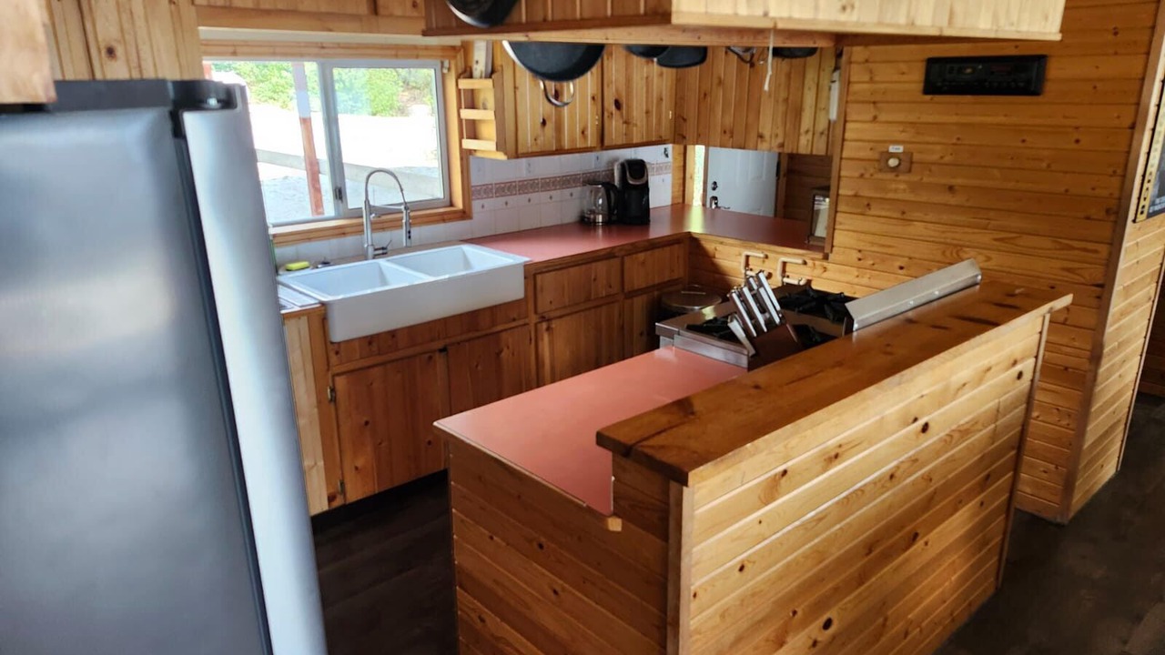 Photo of Kitchen in Squamish-Lillooet Regional District