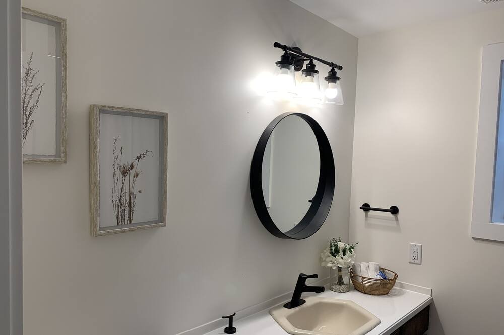 Photo of Bathroom in Eagle Bay