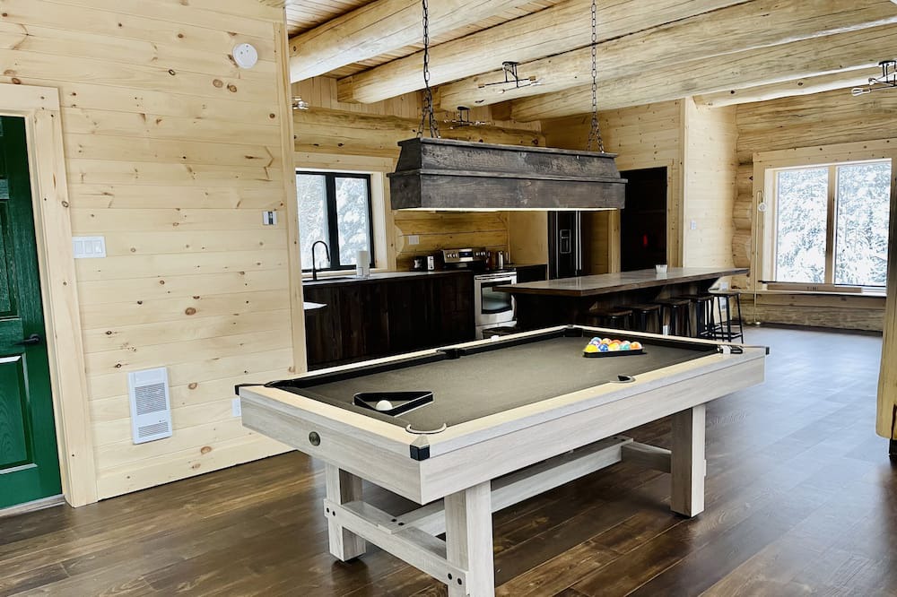 Photo of Kitchen in Sainte-Marguerite-du-Lac-Masson