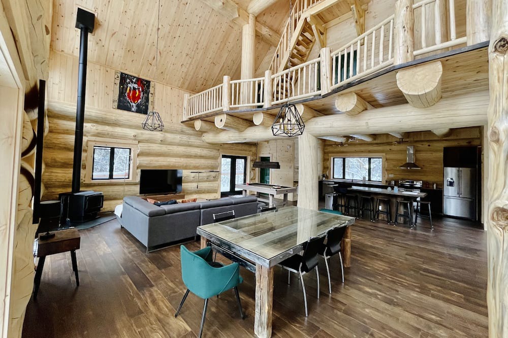 Photo of Kitchen in Sainte-Marguerite-du-Lac-Masson