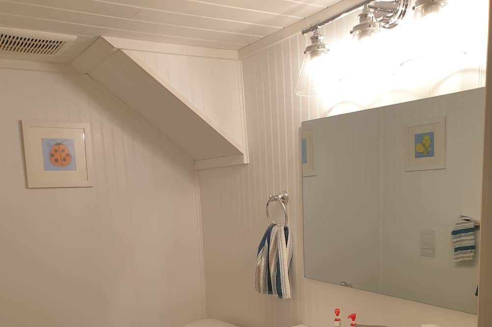 Photo of Bathroom in Coldwater