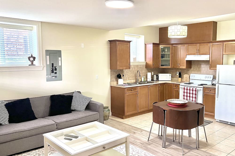 Photo of Kitchen in Upper Ten Oaks