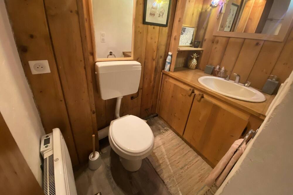 Photo of Bathroom in Le Praz