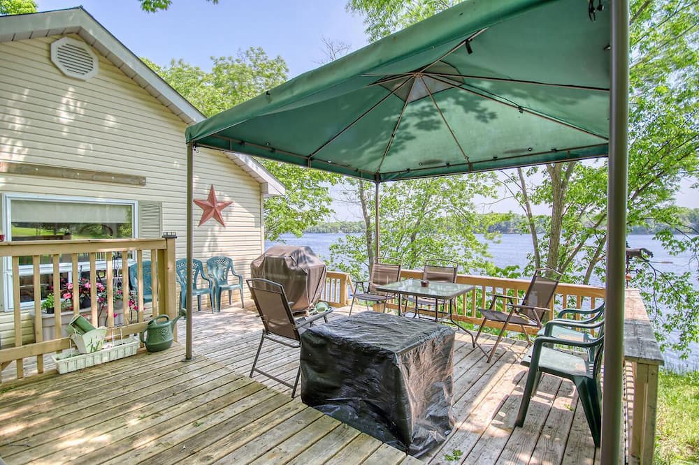 Photo of Patio Balcony in Frontenac