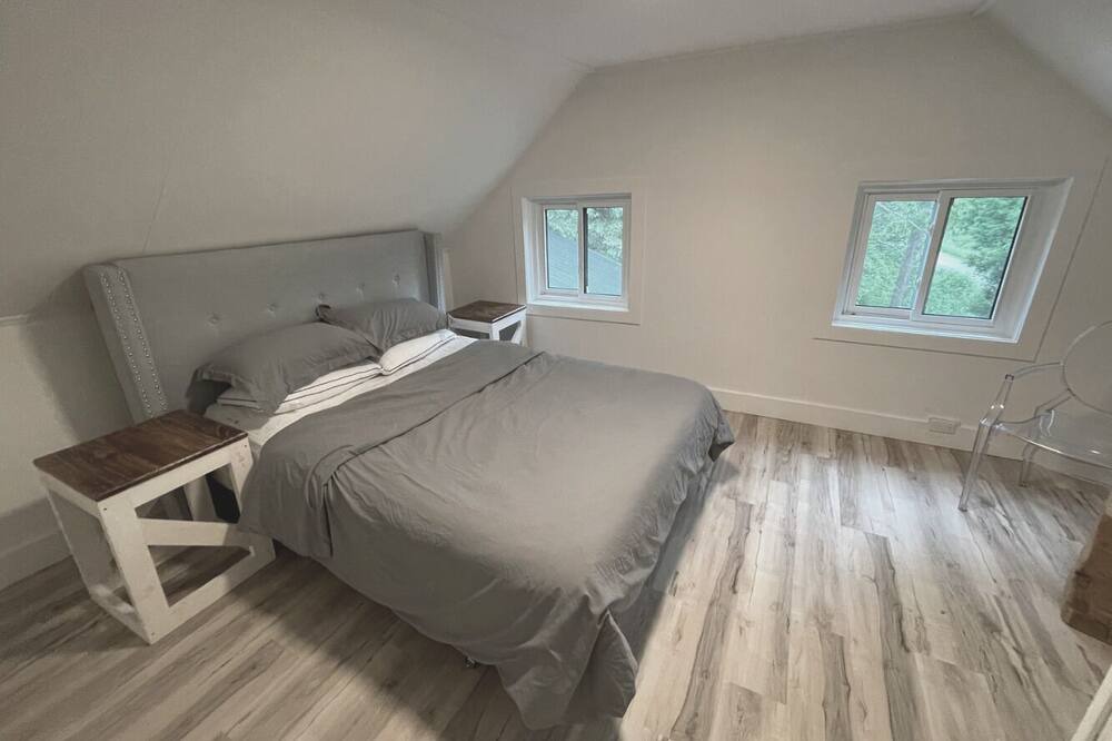 Photo of Bedroom in Quinte West