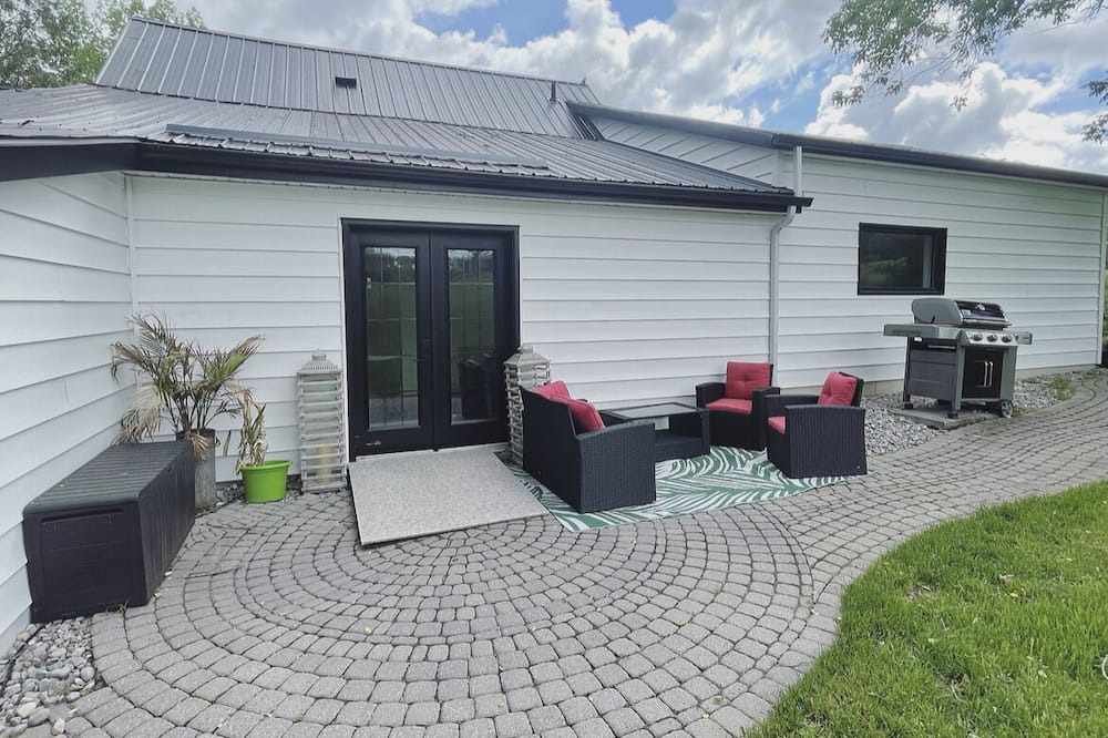 Photo of Patio Balcony in Quinte West