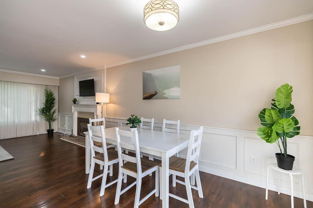 Photo of Kitchen in Surrey