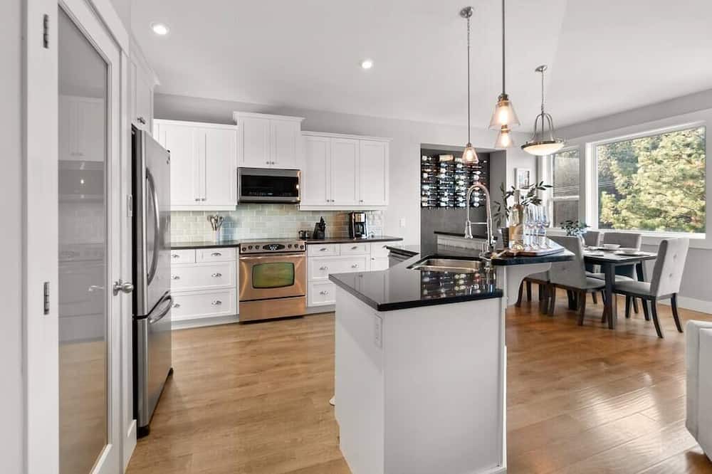 Photo of Others in West Kelowna Estates