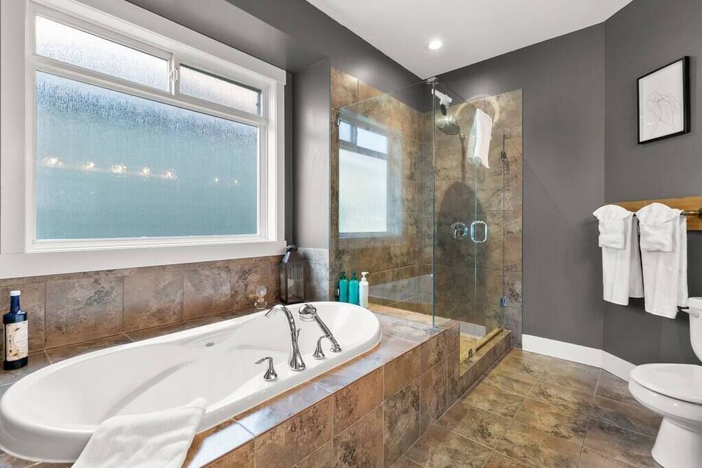 Photo of Others in West Kelowna Estates