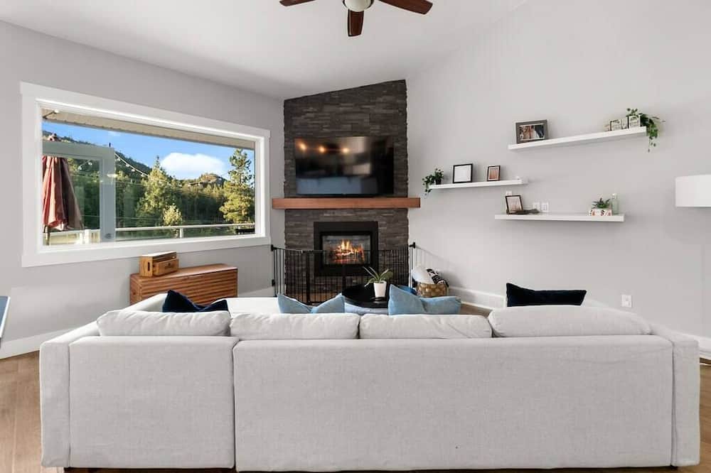 Photo of Others in West Kelowna Estates