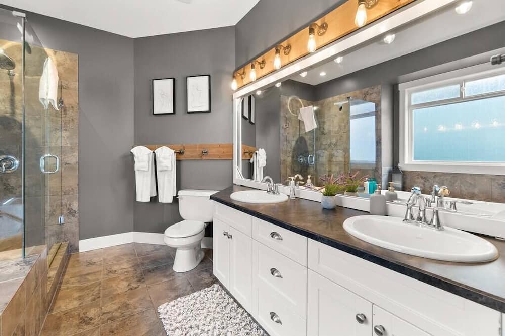 Photo of Others in West Kelowna Estates