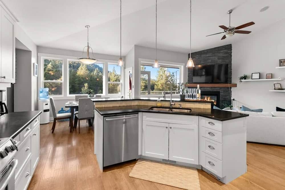 Photo of Others in West Kelowna Estates
