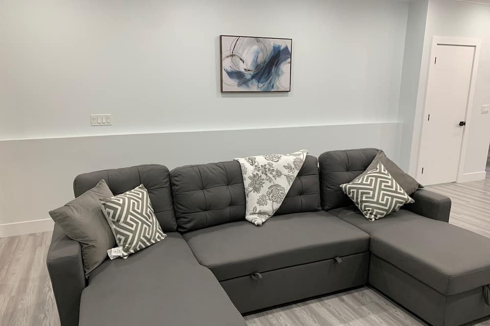 Photo of Livingroom in Burnaby