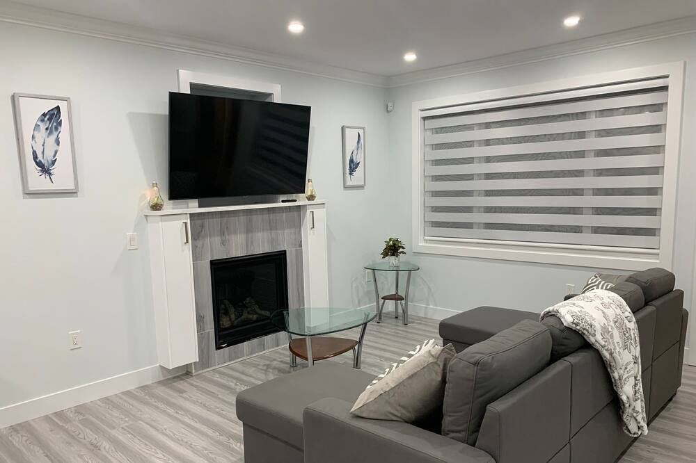 Photo of Livingroom in Burnaby