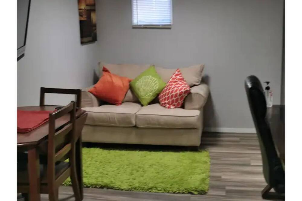 Photo of Livingroom in Crescent Heights