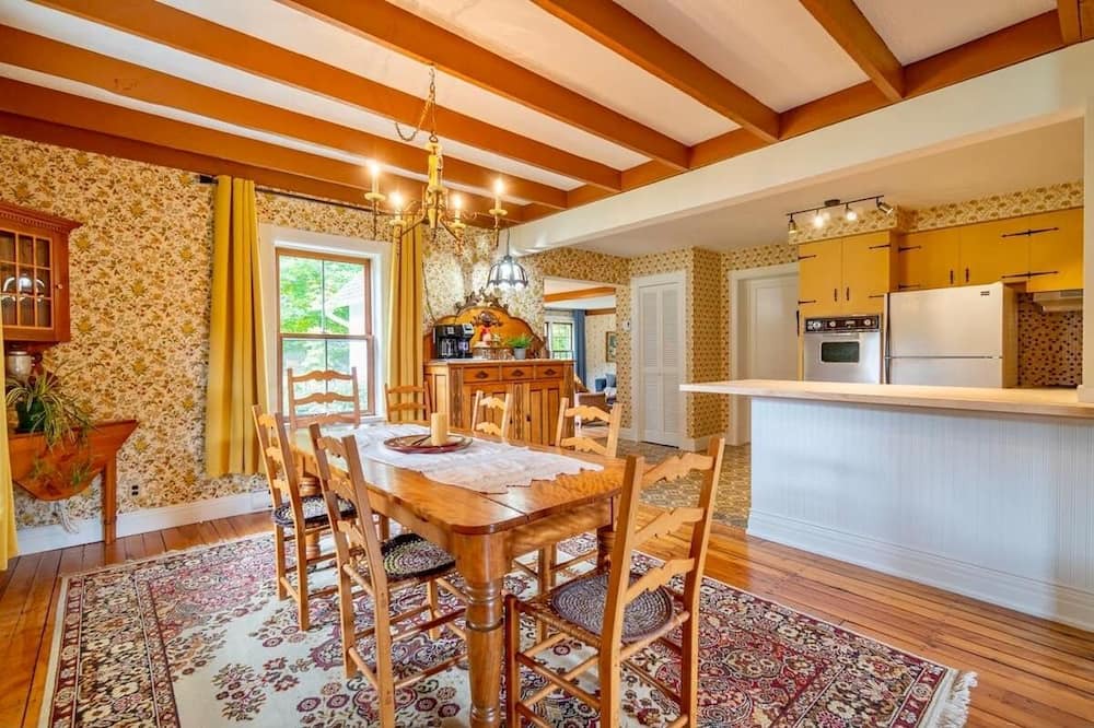 Photo of Kitchen in Weedon