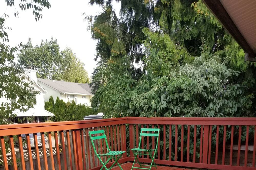 Photo of Patio Balcony in Maple Ridge